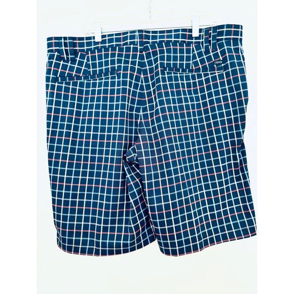 IZOD Mens Chino Golf Shorts Rubber Grip Size 38 Navy Plaid Preppy Classic - Picture 2 of 3